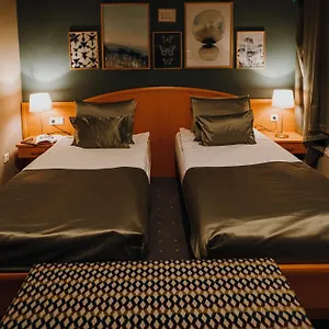 hotellátogatás