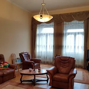 gabriella-szallas-tabor-utca-5.szeged-hotels.com/